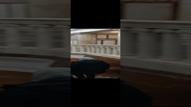 в переходе метро Павелецкая