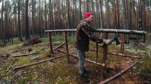 СТРОЮ ХИЖИНУ в ЛЕСУ! Строю ОДИН, ДОМИК в ЛЕСУ 2 ДЕНЬ СТРОЙКИ 2К