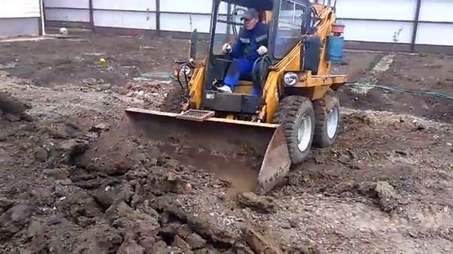 Фронтальный автопогрузчик