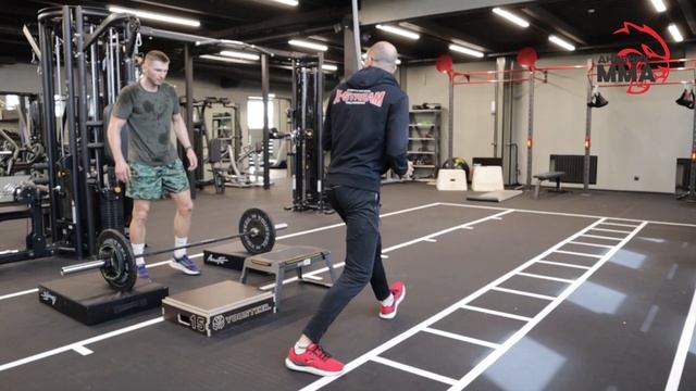 Это не кроссфит! Функциональная тренировка для боксера / Boxing Functional Training смотреть онлайн