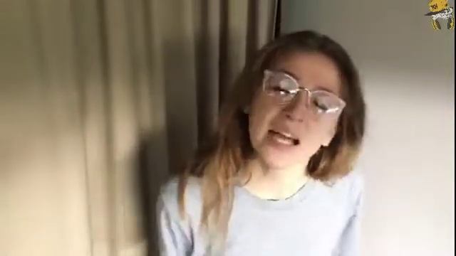 Настя Ивлеева - Что в сумке у Насти? ✗ Советы от маман ✗ Девушки на танцполе смотреть онлайн