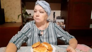 Мукбанг/ пирожки ленивые с яблоками 😋👍