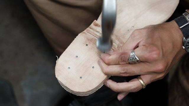 【Bench-Re-Built】White's Hathorn Work Boots resoled with SuperGrip & stacked leather spring heels смотреть онлайн