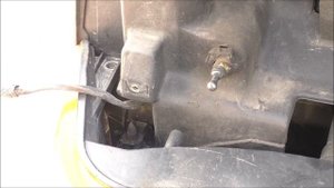 Jeep Grand Cherokee ZJ headlight replacement