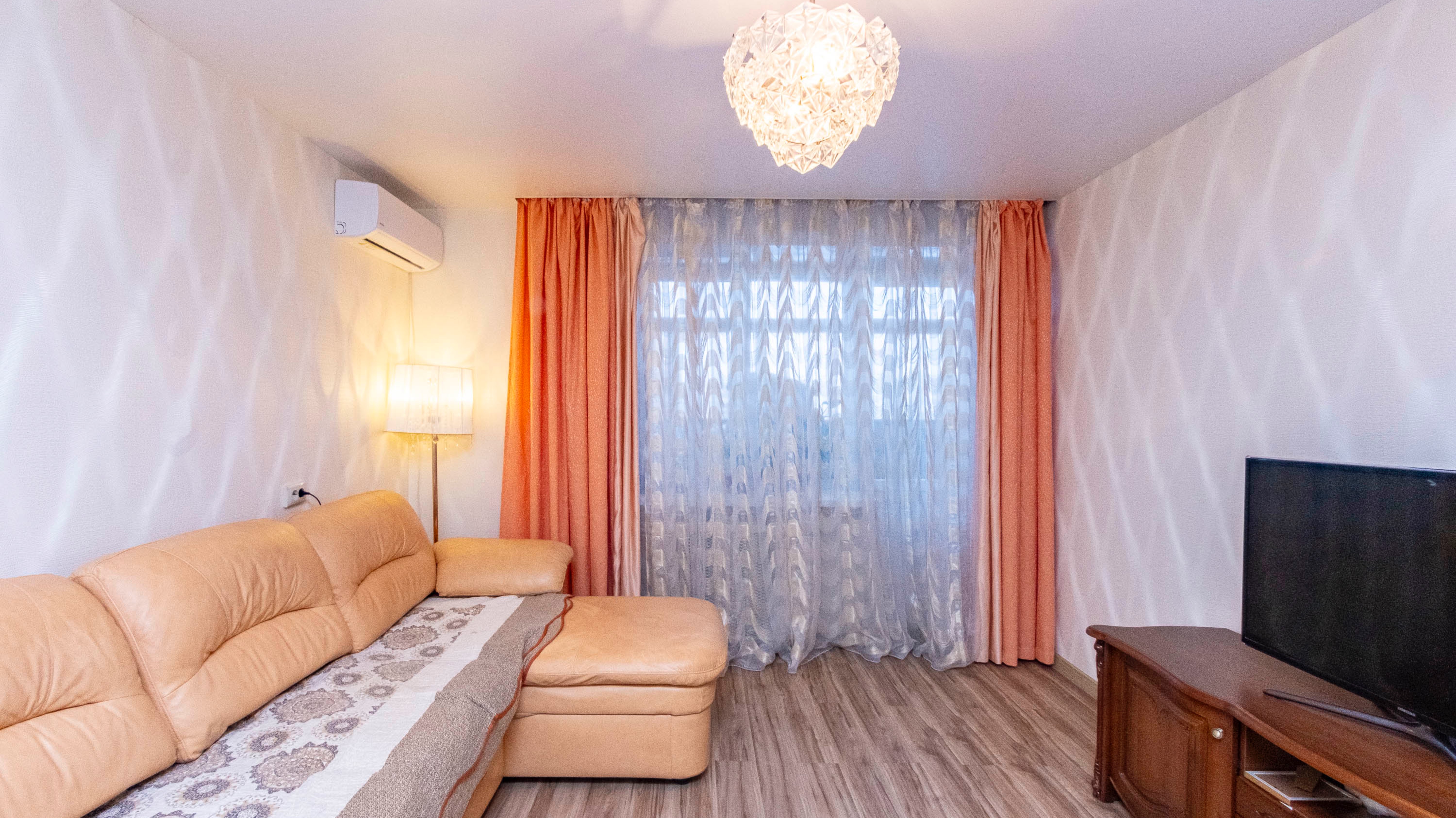 3895305 Мельникайте 126