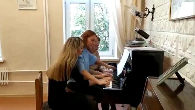 Трио. В. Ф. Бах. "Трилистник" смотреть онлайн