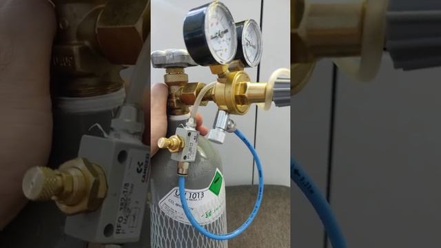 zestaw co2 z zabezpieczeniem przeciw awaryjnemu wypływu gazu смотреть онлайн