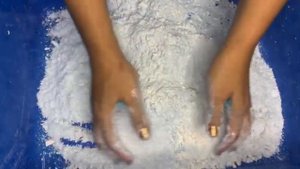 ASMR | Gym Chalk with Blue Pigment | Crunchy