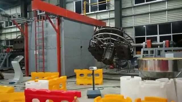 25000L Two Arm Shuttle Rotomolding Machine for plastic forming