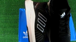 Красивые, стильные Кроссовки Adidas - черные