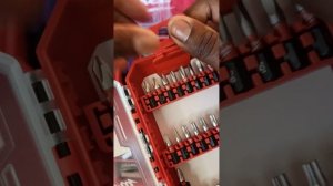 Milwaukee SHOCKWAVE Impact Packout Screw Driver Bit Set made for packout (25-Piece) review