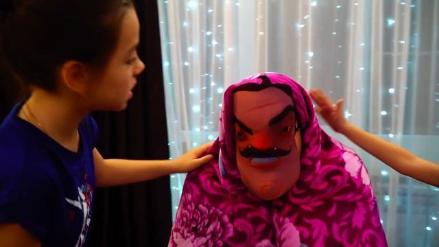 Hello Neighbor  Как Привет Сосед Ульяна и Захар испугали Мороженщика