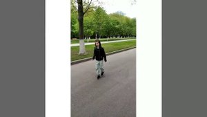 Как научиться кататься на пяточных роликах?