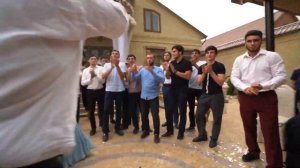 Танцует Элина Дагаева (свадьба в г.Хасавюрт)