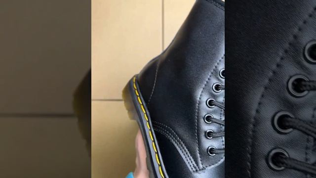 Dr. Martens 1460 Smooth Leather Lace Up Boot Black | ссылка на магазин в комментариях