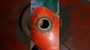 Моем бак с помощью лимонной кислоты.