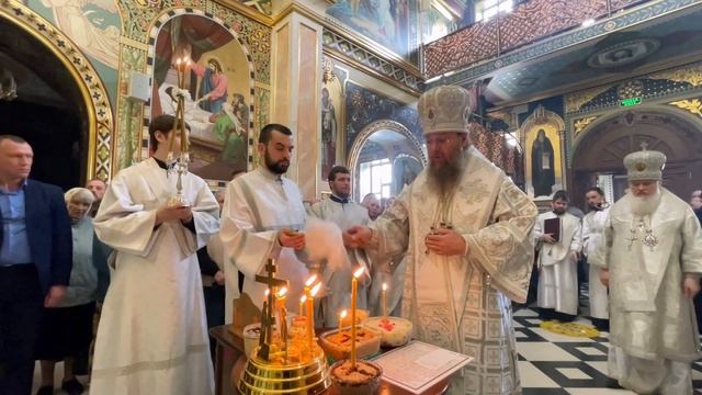 Заупокойная Литургия и Панихида в 4-ю субботу Великого поста. смотреть онлайн