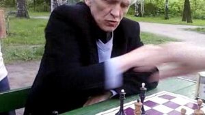 Медведев в парке-4