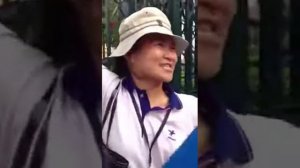 Девушка китаец разговаривает по руский смешно смотрите