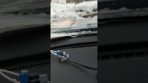 Подогрев под автощетками лобового стекла автомобиля.