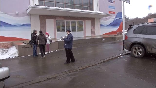 Необычный Первомай смотреть онлайн