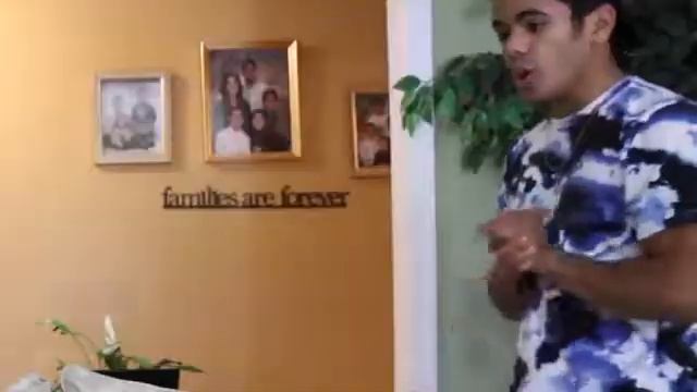 A hot girl need areal man prank on boyfriend смотреть онлайн