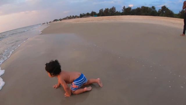 Ep25:  Family on the Beach | Goa Beach | Club Mahindra Resort Goa | Goa wale beach pe | Beach baby