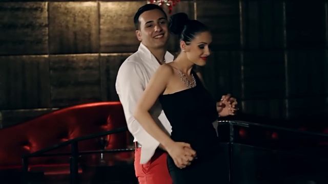 ALESSIO - DA-MI O GURITA CLIP ORIGINAL MANELE NOI смотреть онлайн