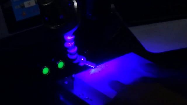 Четырехосевой непрерывный лазерный сварочный аппарат для сварки алюминиевого материала