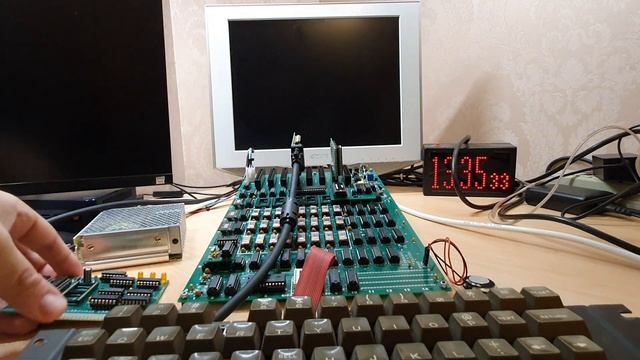 Ретрокомпьютинг 31. Apple -2 (][) и карты расширения. смотреть онлайн
