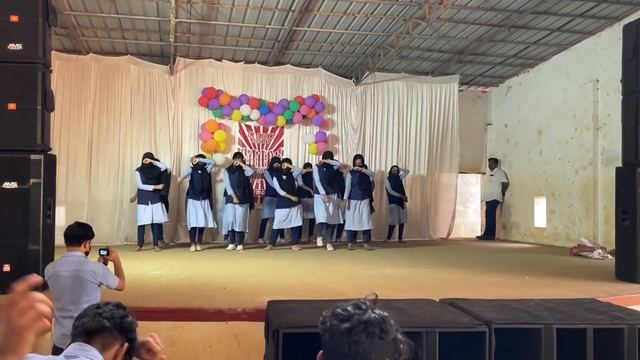 ചാമ്പിക്കോ..!! DANCE BY GMHSS CU CAMPUS 2020-22 BATCH STUDENTS// SENT OFF DAY. смотреть онлайн