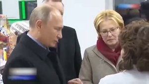 Путин зашёл в аптеку! Реакция