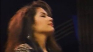 Selena Quintanilla Perez   Bidi bidi bom bom  Live TMA