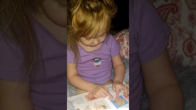 Алла читает книгу смотреть онлайн