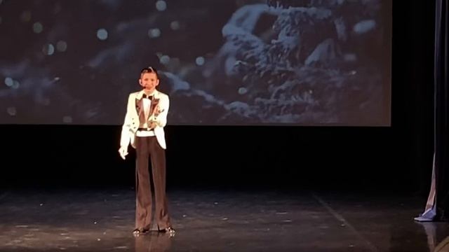 «Разговор у новогодней елки» читает Ярослав Алешкин смотреть онлайн