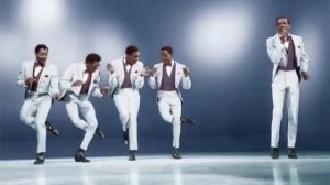 The Temptations - I Can't Get Next to You