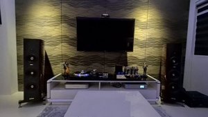 Sonus Faber Amati Futura 2 and Jadis i50