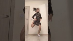 танец под песню моя мама лучше всех