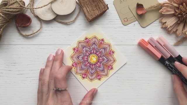 Весенняя мандала акварельными маркерами KOI от японской фирмы Sakura.