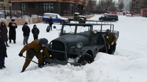 Тягач Artilleritraktor m/43 (Volvo HBT) и московские сугробы, выставка "Моторы Войны", 5 января 2023