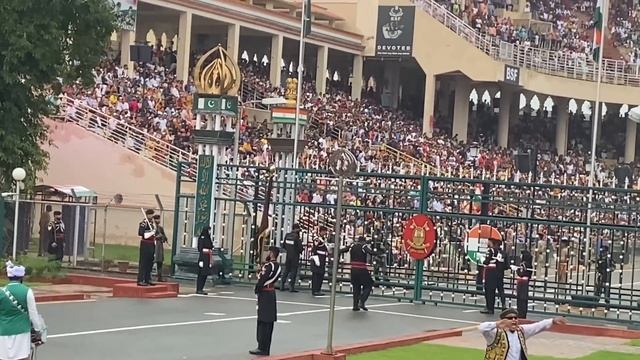 Wagah Border | Wagah Border Parade | India-Pakistan Border смотреть онлайн