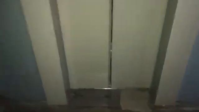 Видео: неработающий лифт в Сосновом Бору