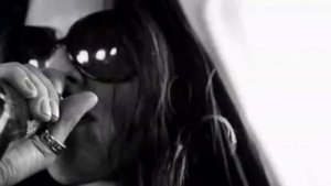Tinie Tempah ft Ester Dean Love Suicide(Oficial)