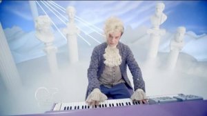 Selena Gomez & the Scene - Love You Like a Love. Русская версия..mpg