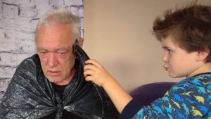Школа парикмахеров. Стрижка под насадку