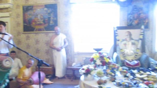 Вьяса-пуджа Е.С.Бхакти Вигьяна Госвами в ОМске(часть3) 06.10.19. смотреть онлайн