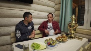 Семейная баня из бревна с террасой