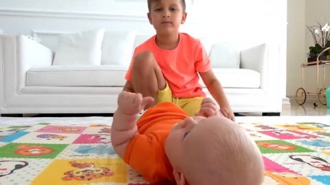 Diana AND Roma (Playing Games)