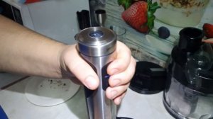 Блендер Polaris PHB 1637AL CUBE - маленький измельчитель (0,5л)