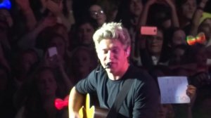 Night changes - One Direction live @ O2  London 28/09/2015